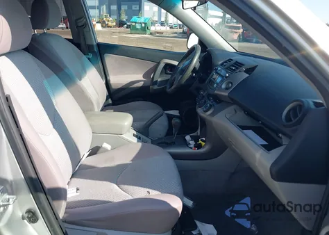 2006 Toyota Rav4 from USA, damaged, VIN JTMBD33V065018239